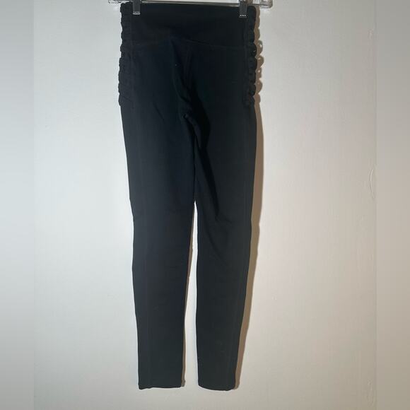 Black Leggings with Crisscross Side Detail - Picture 4 of 7